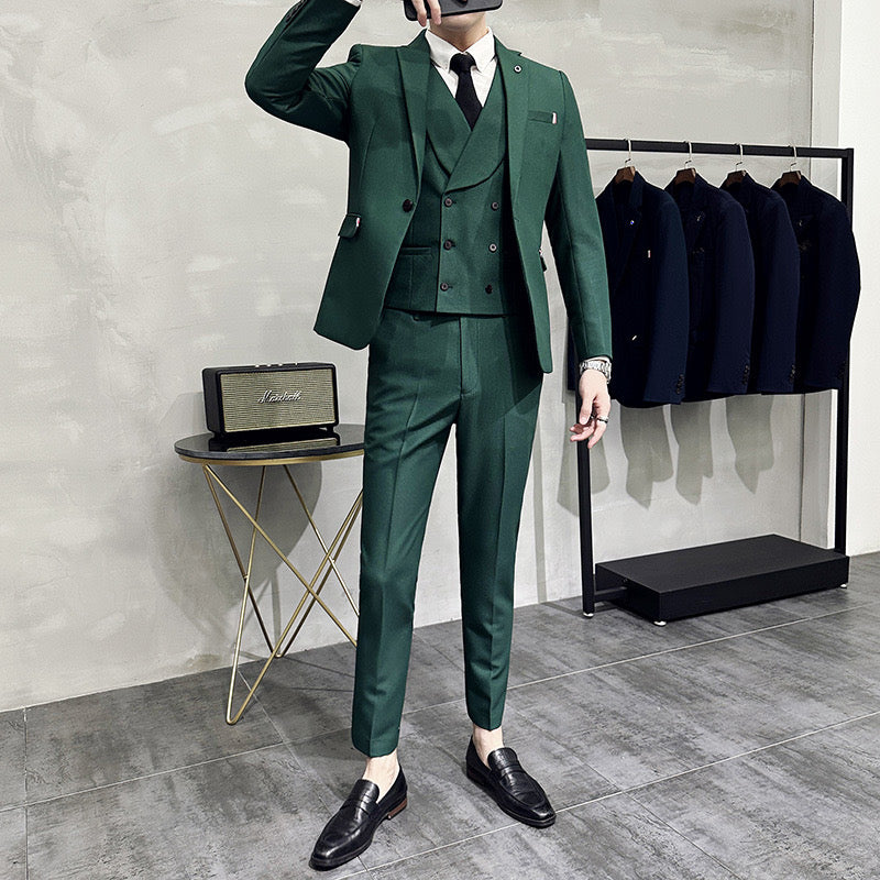 Traje elegante hombre – Vestido formal de corte moderno y diseño sofisticado