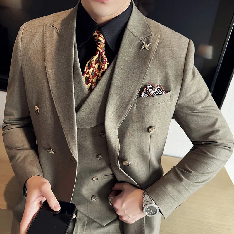 Conjunto elegante hombre – Abrigo, chaleco y pantalón a cuadros