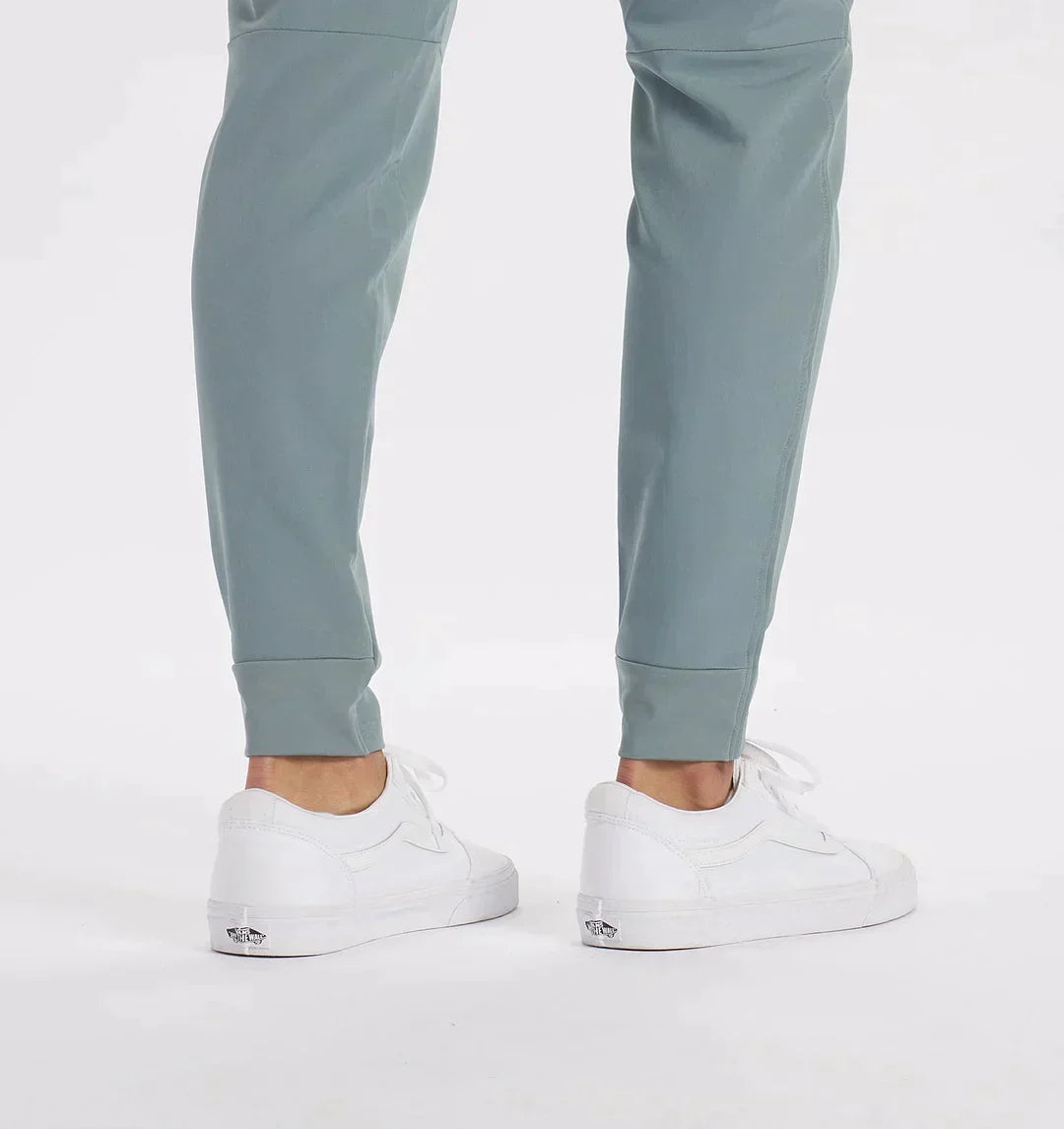 Pantalón Slim Fit Elegante – Pantalón a Medida para Ocasiones Especiales